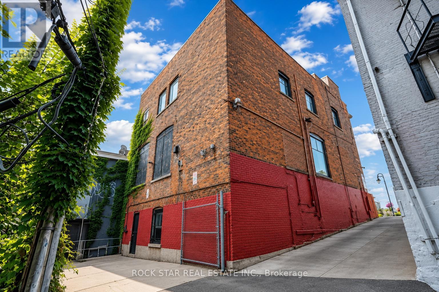 194-196 St. Paul Street, St. Catharines, Ontario  L2R 3M2 - Photo 24 - X13116568