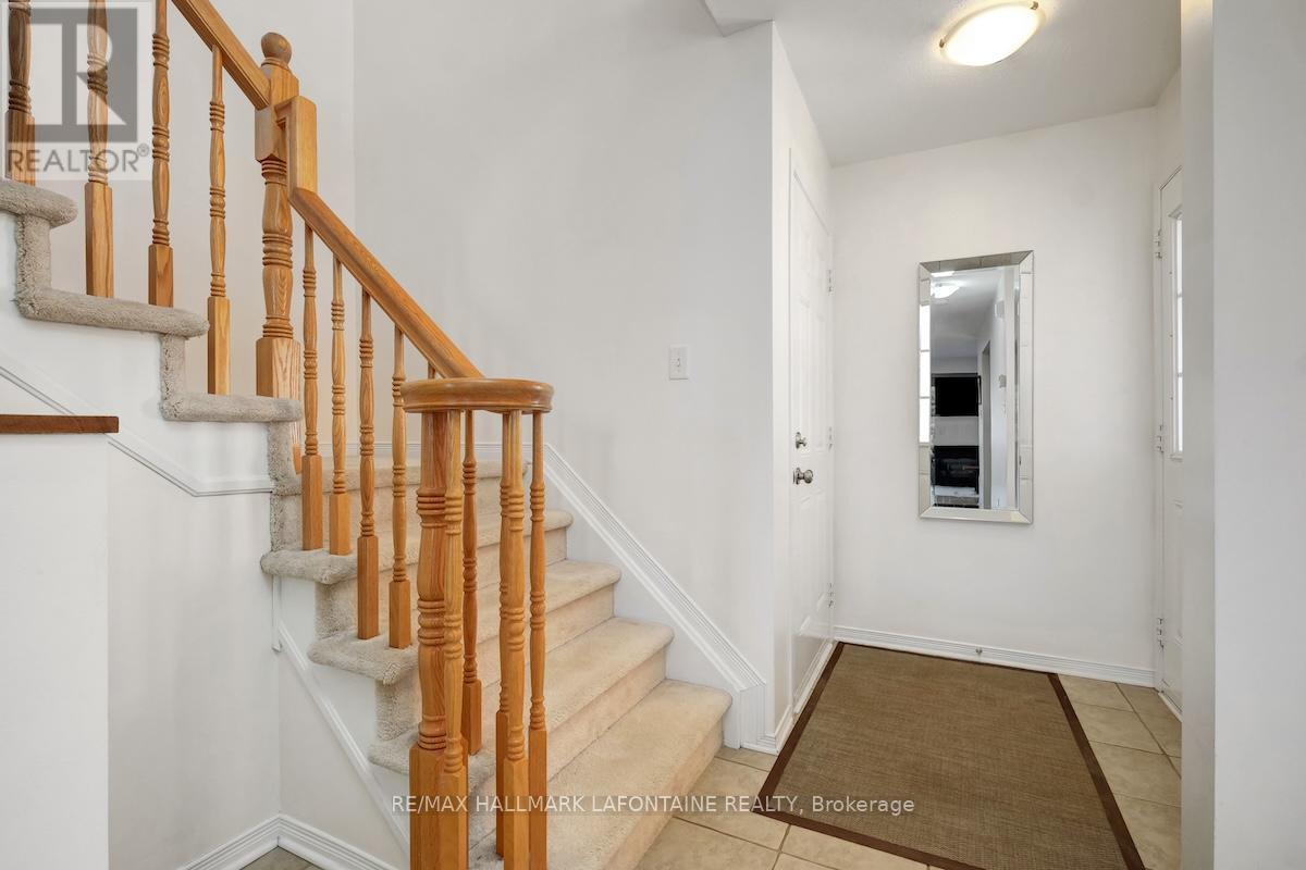 442 Wisteria Crescent, Ottawa, Ontario K1V 0P1 - Photo 3 - X13116714