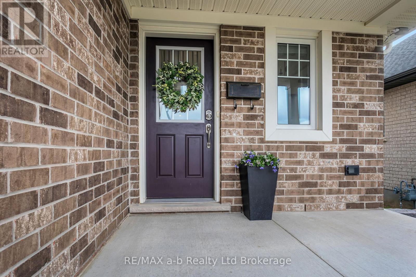 16 Nancy Court, Tillsonburg, Ontario  N4G 4G8 - Photo 10 - X13116700