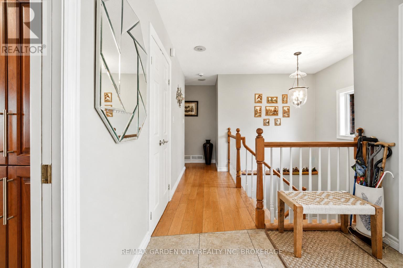 13 Third Avenue, St. Catharines, Ontario  L2W 1A8 - Photo 6 - X13116840
