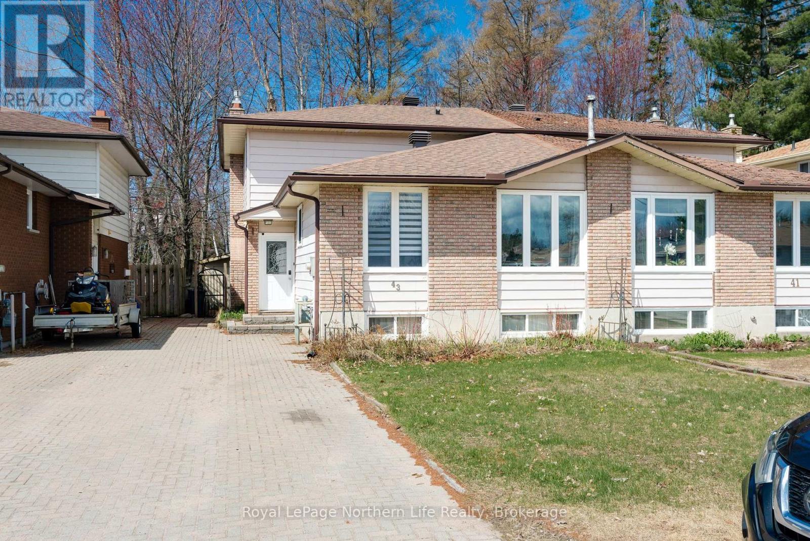 43 Harris Drive, North Bay, Ontario  P1A 3Z1 - Photo 2 - X13116680