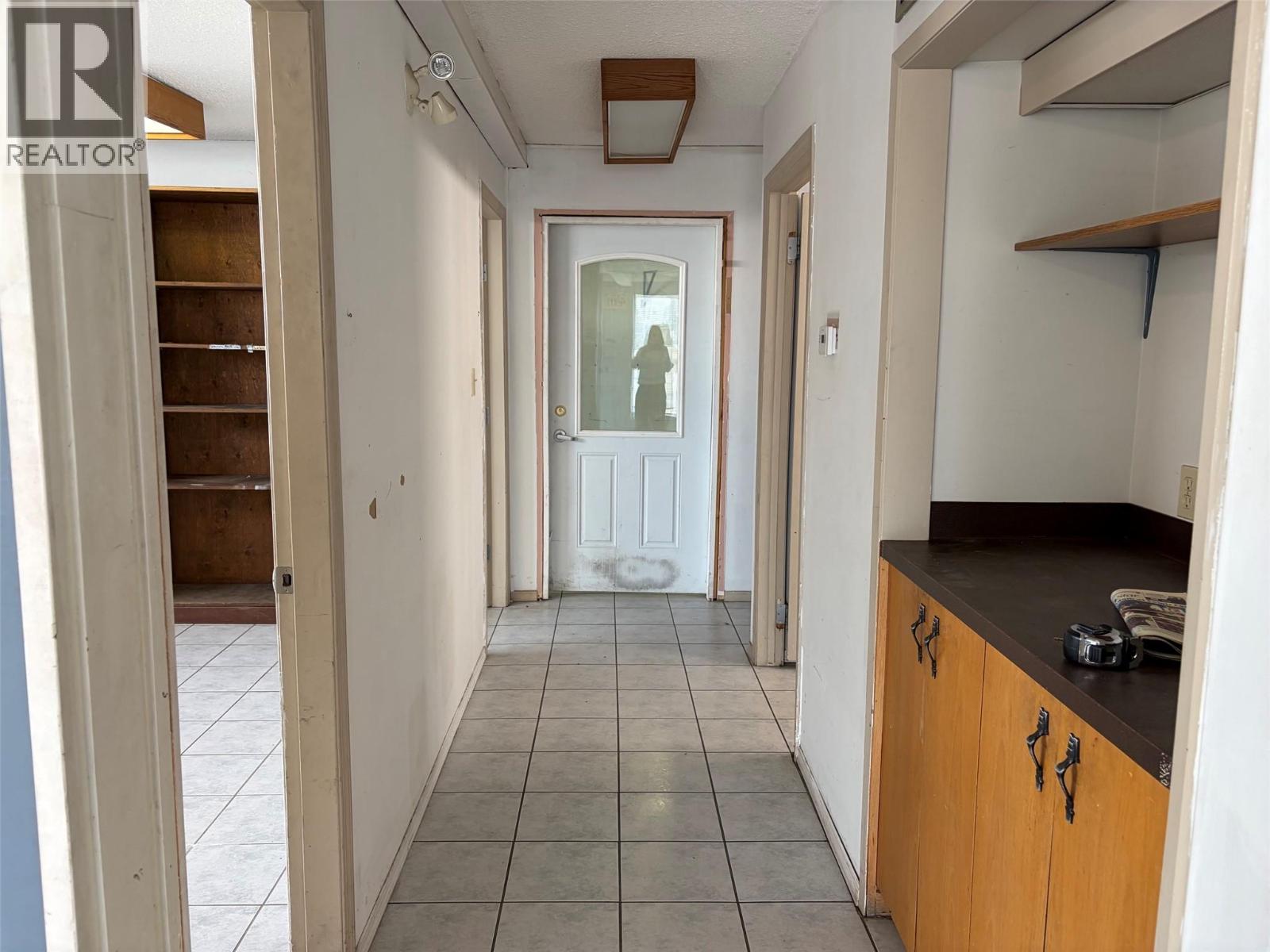 2209 48 Avenue Unit# A, Vernon, British Columbia  V1T 3P9 - Photo 4 - 10387085