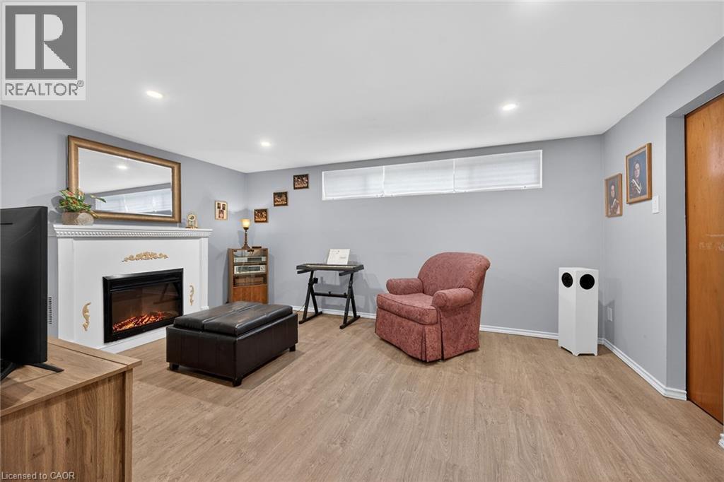 210 Columbia Drive, Hamilton, Ontario  L9C 3Y6 - Photo 33 - 40822775
