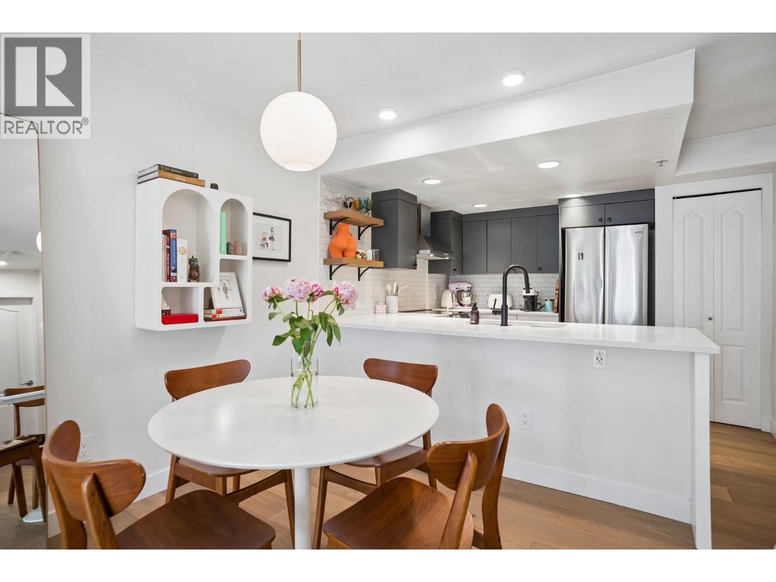 15 3036 W 4th Avenue, Vancouver, British Columbia  V6K 1R4 - Photo 4 - R3122455