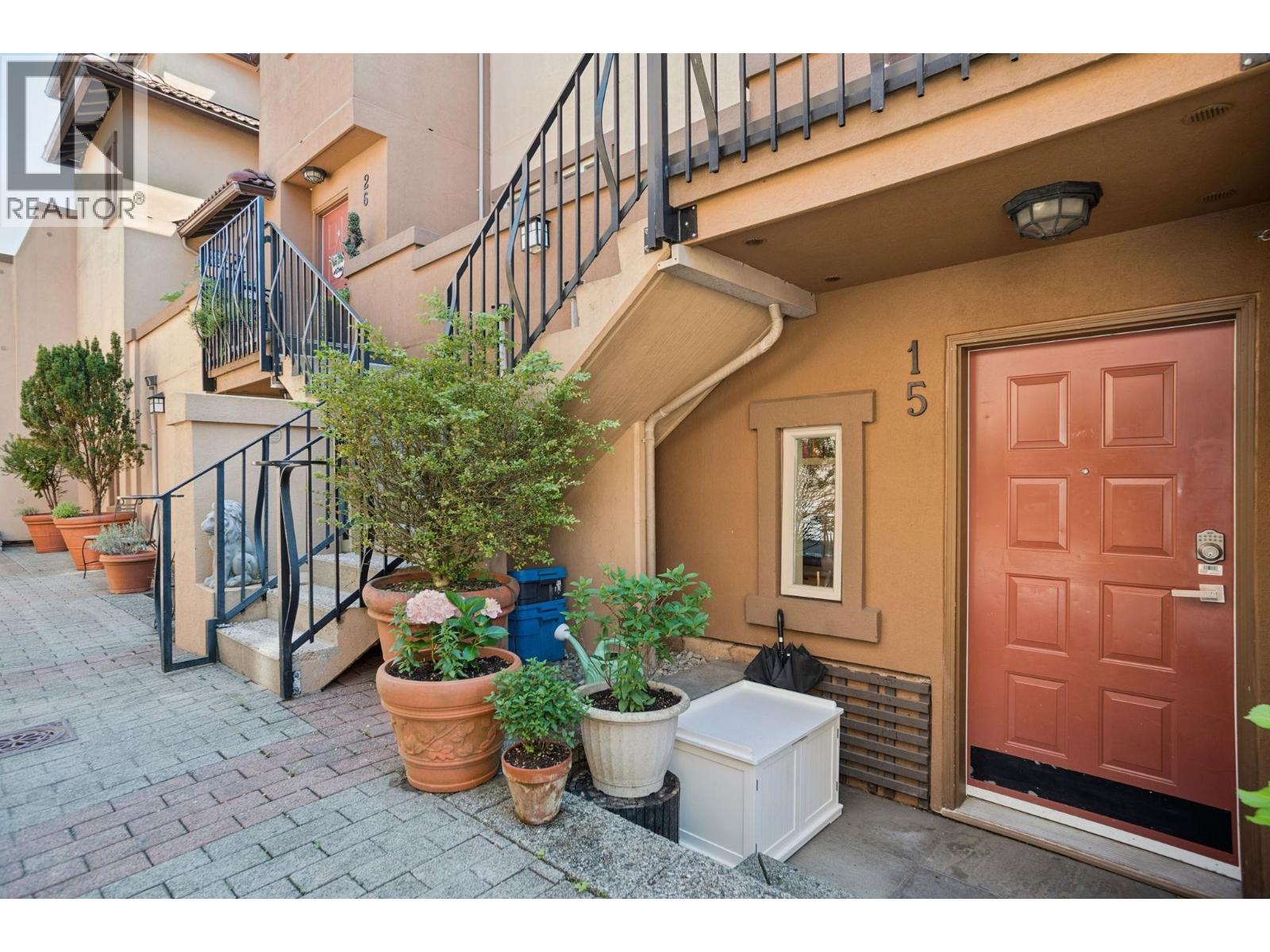 15 3036 W 4th Avenue, Vancouver, British Columbia  V6K 1R4 - Photo 2 - R3122455