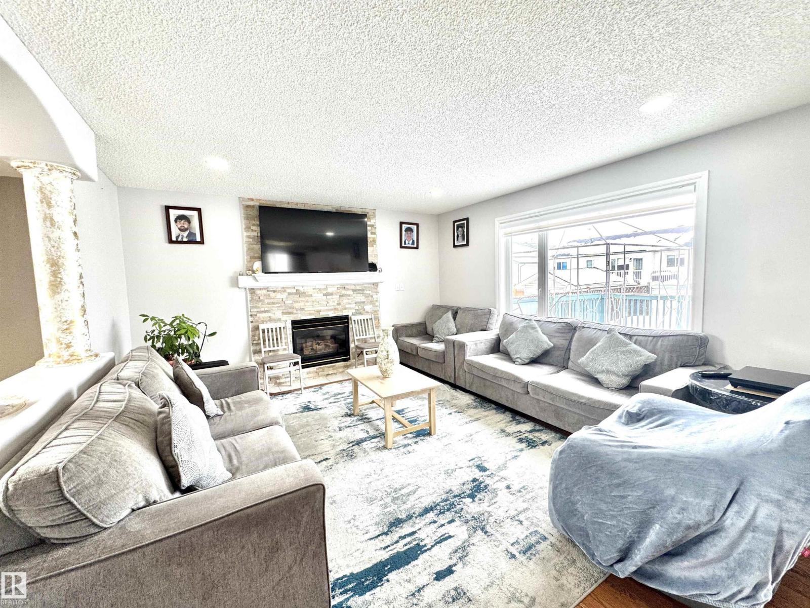 6734 162a Av Nw, Edmonton, Alberta  T5Z 2C6 - Photo 5 - E4487135