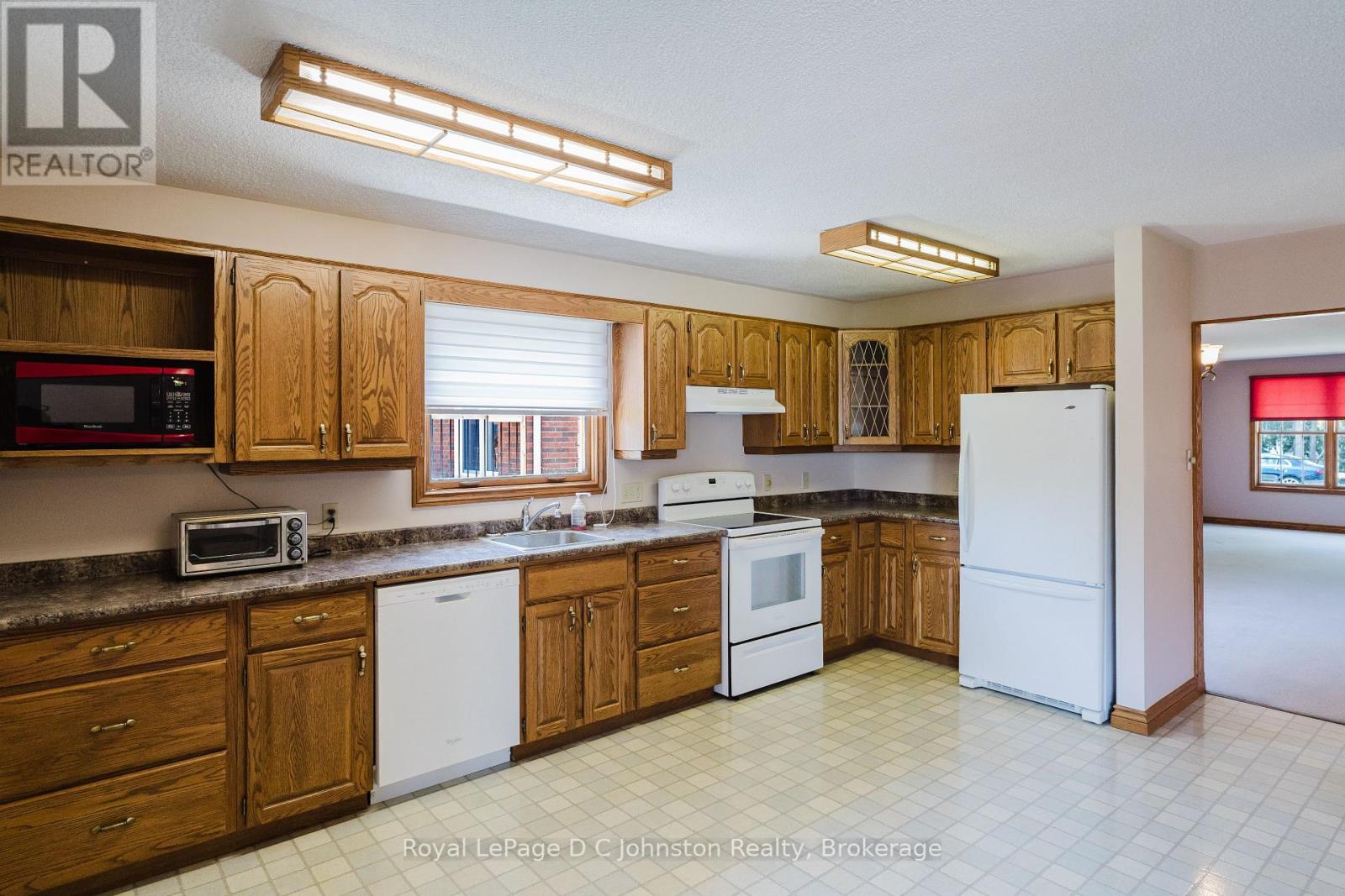 278 Adelaide Street, Saugeen Shores, Ontario  N0H 2L0 - Photo 13 - X13116800