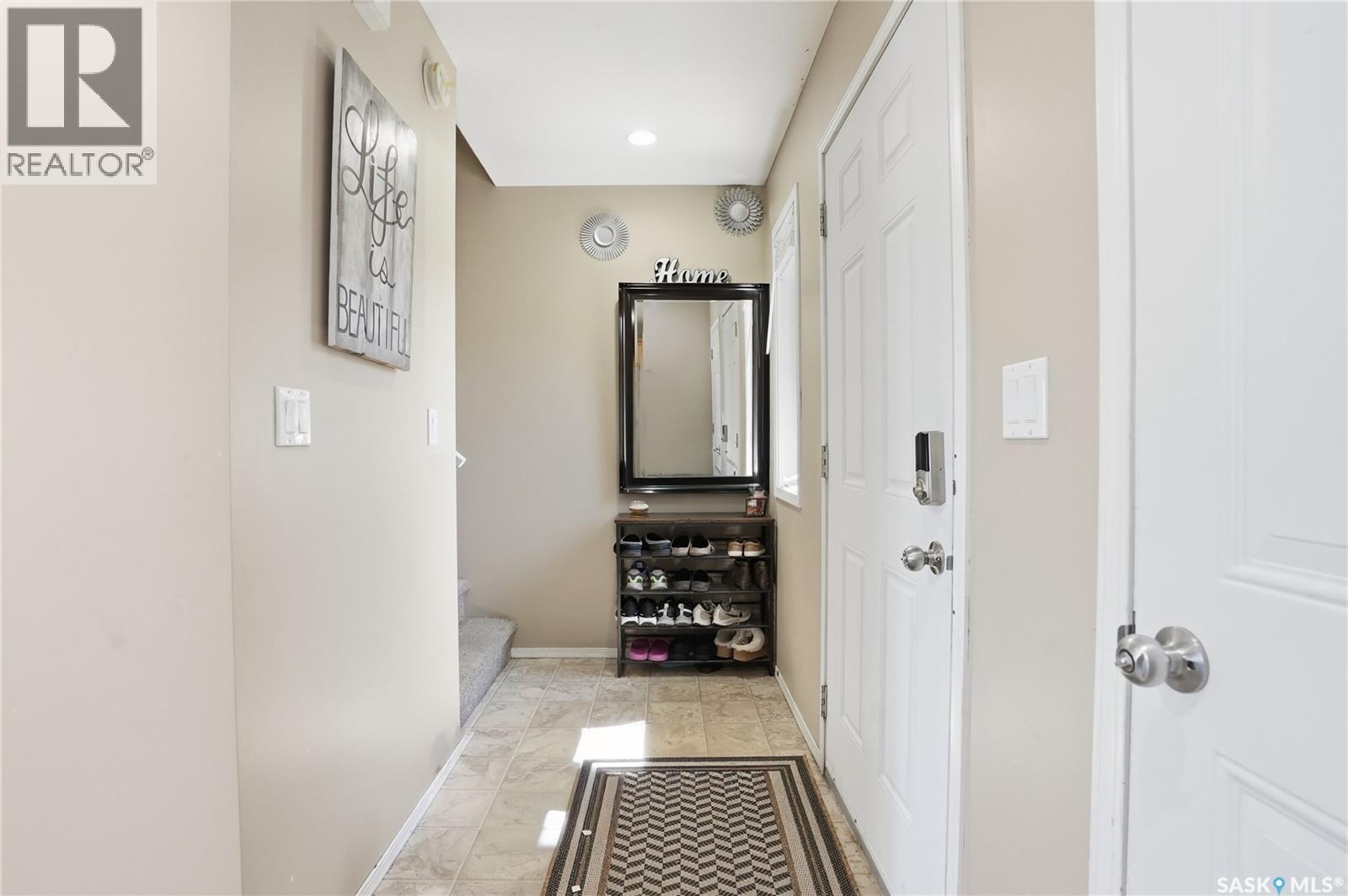 20 515 Centennial Drive, Warman, Saskatchewan  S0K 0A1 - Photo 3 - SK035701