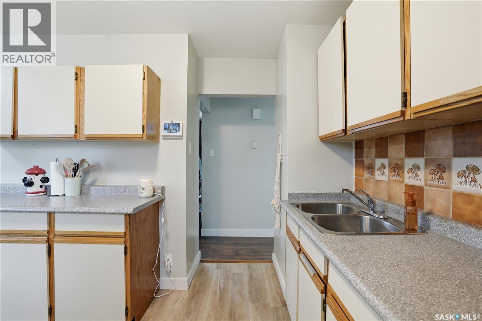 437 W Avenue N, Saskatoon, Saskatchewan  S7L 3G9 - Photo 15 - SK035682