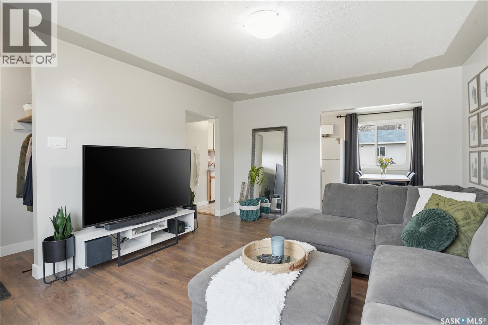 437 W Avenue N, Saskatoon, Saskatchewan  S7L 3G9 - Photo 3 - SK035682