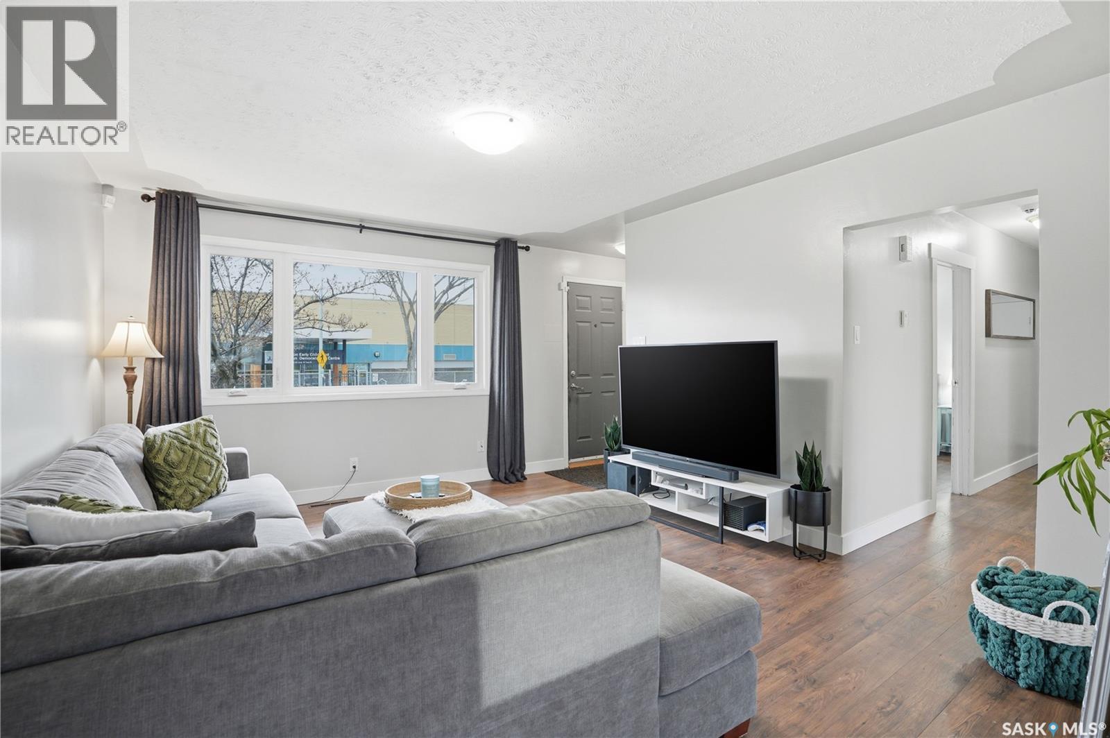 437 W Avenue N, Saskatoon, Saskatchewan  S7L 3G9 - Photo 5 - SK035682