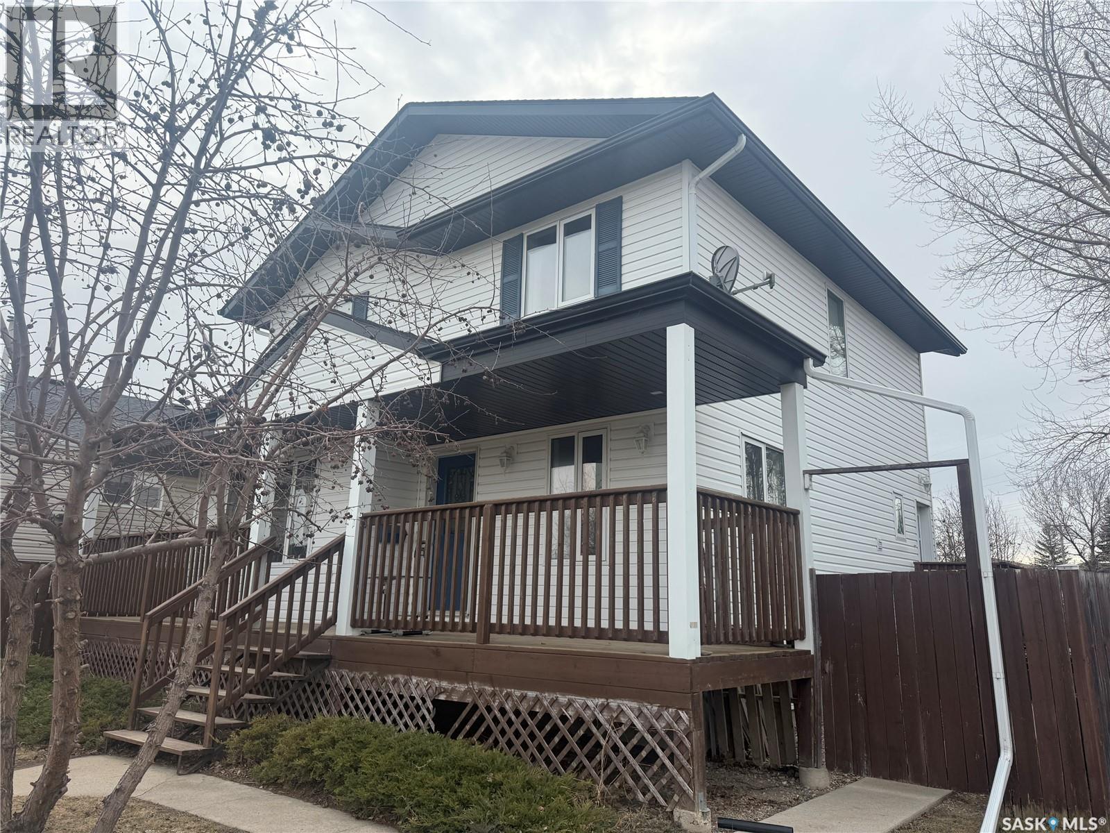 859 Rutherford Way, Saskatoon, Saskatchewan  S7N 4X6 - Photo 2 - SK035657