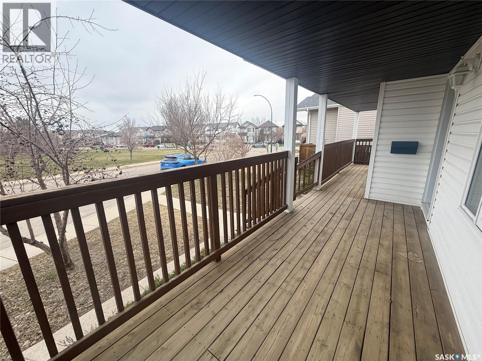 859 Rutherford Way, Saskatoon, Saskatchewan  S7N 4X6 - Photo 3 - SK035657