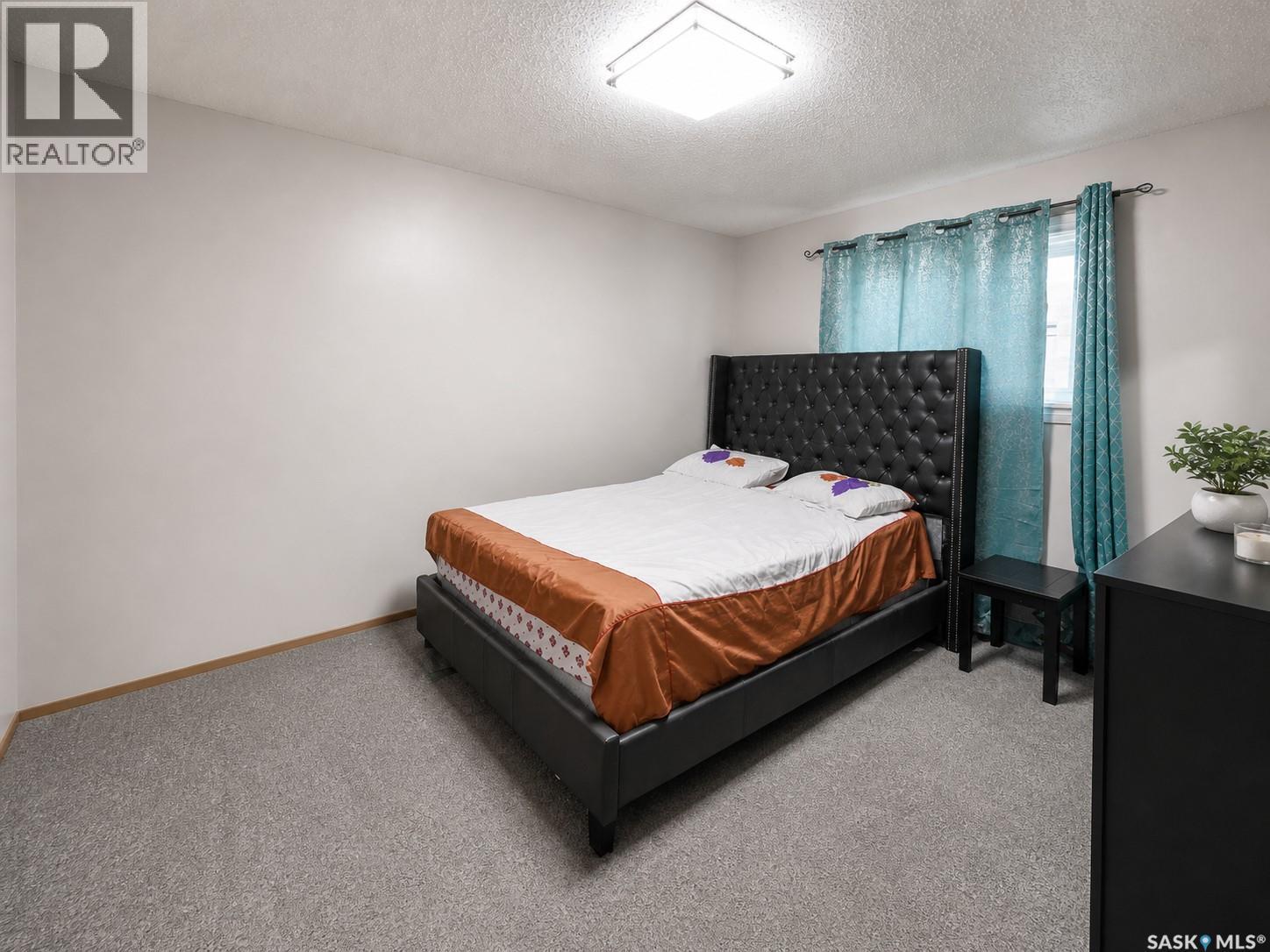 1739 Fleet Street, Regina, Saskatchewan  S4N 6B4 - Photo 7 - SK035652