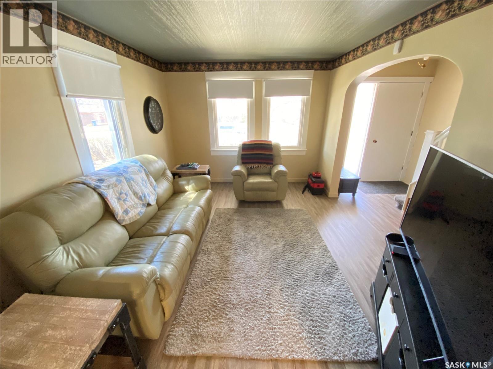 189 Seventh Avenue N, Yorkton, Saskatchewan  S3N 0X3 - Photo 4 - SK035614
