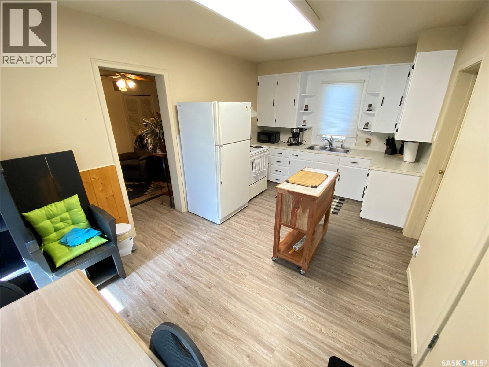 189 Seventh Avenue N, Yorkton, Saskatchewan  S3N 0X3 - Photo 8 - SK035614