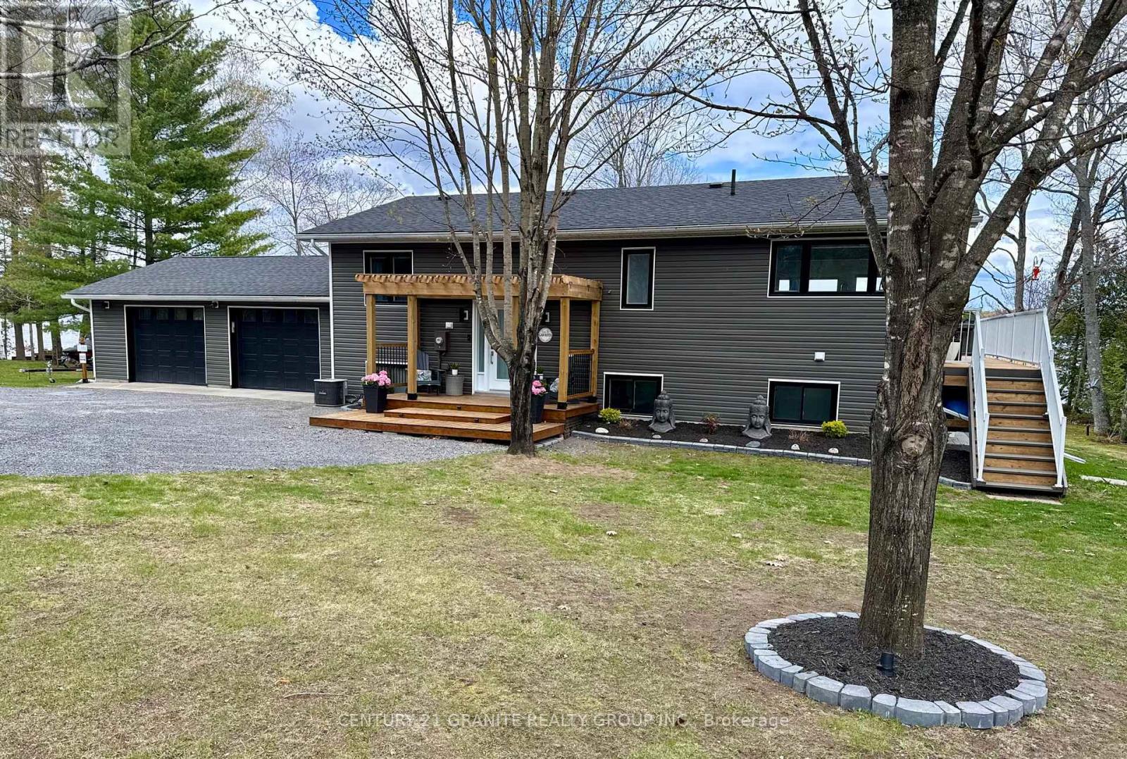 1012 BLACK ROAD, Frontenac, Ontario