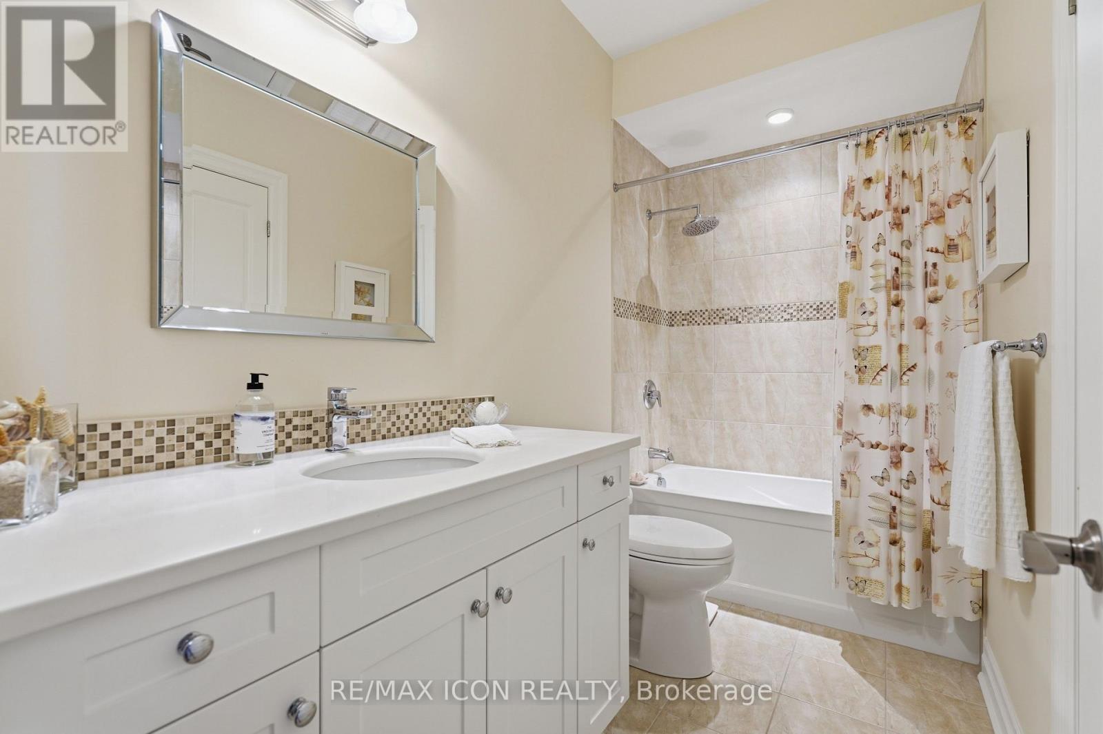 26 - 725 Eagletrace Drive, London North, Ontario  N6G 0J7 - Photo 11 - X12980848