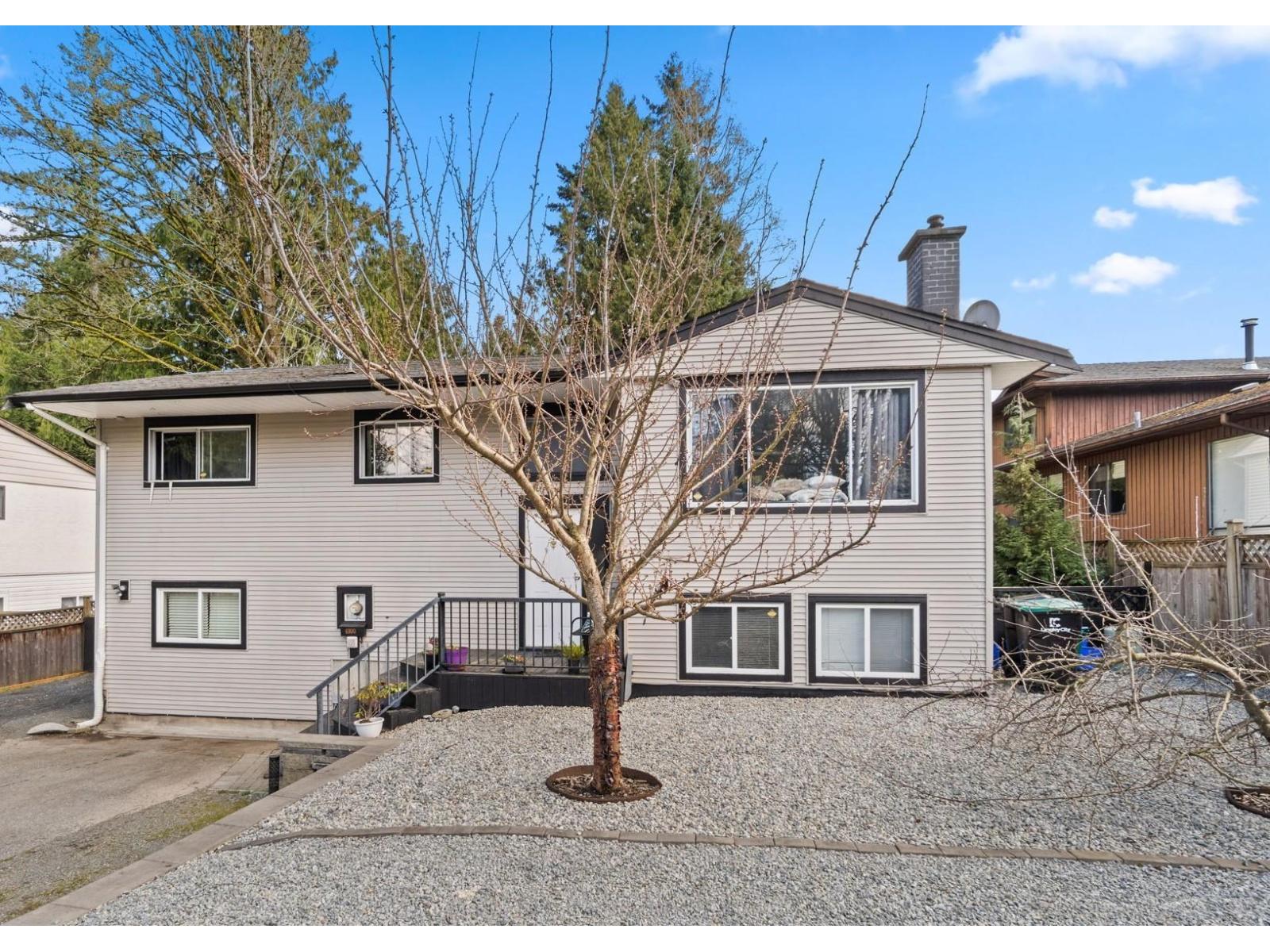 4900 200th Street, Langley, British Columbia  V3A 1L5 - Photo 2 - R3122532