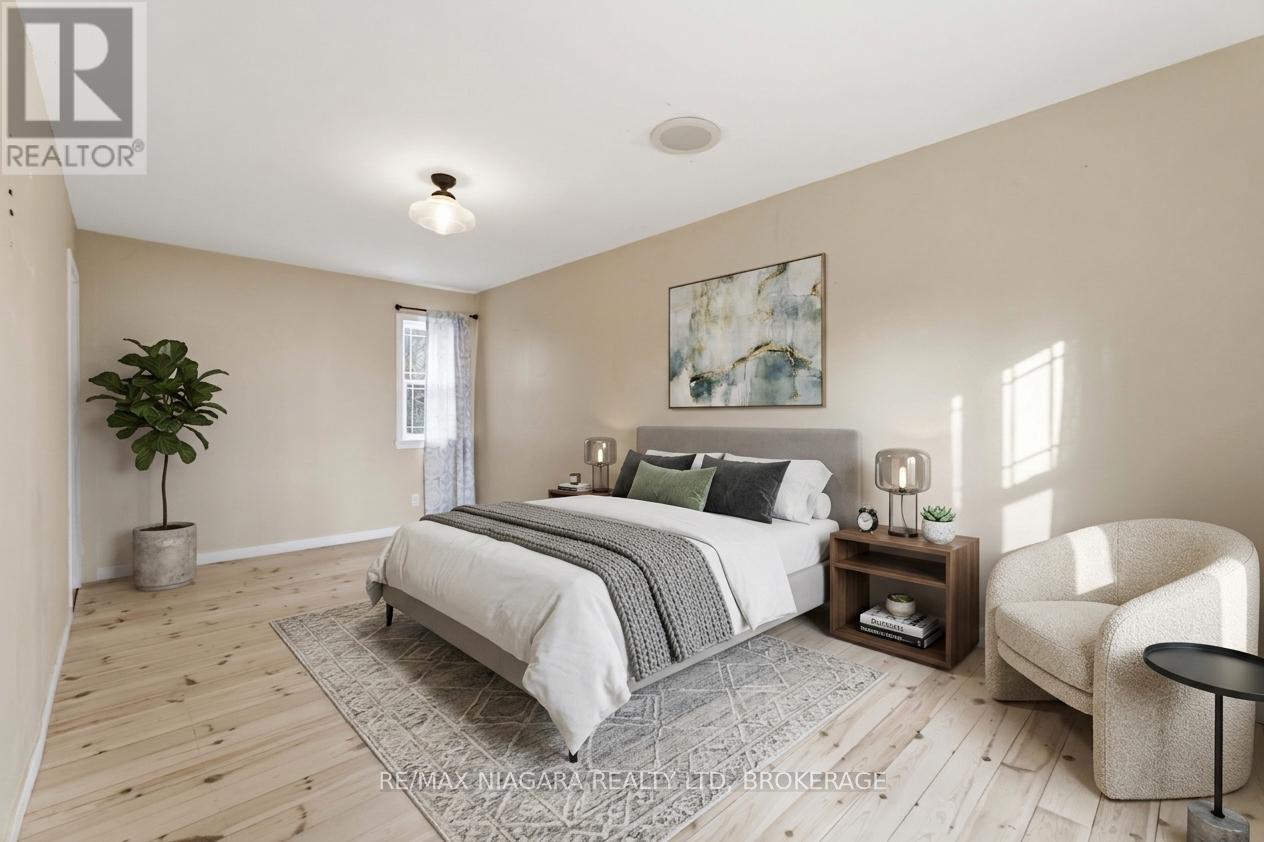 696 Lakeshore Road, Fort Erie, Ontario  L2A 1C1 - Photo 21 - X13099538