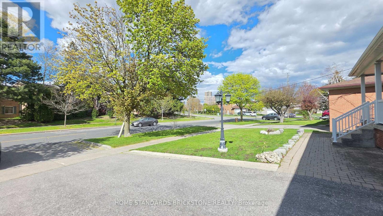 142 Cactus Avenue, Toronto (Newtonbrook West), Ontario  M2R 2V2 - Photo 2 - C13116712