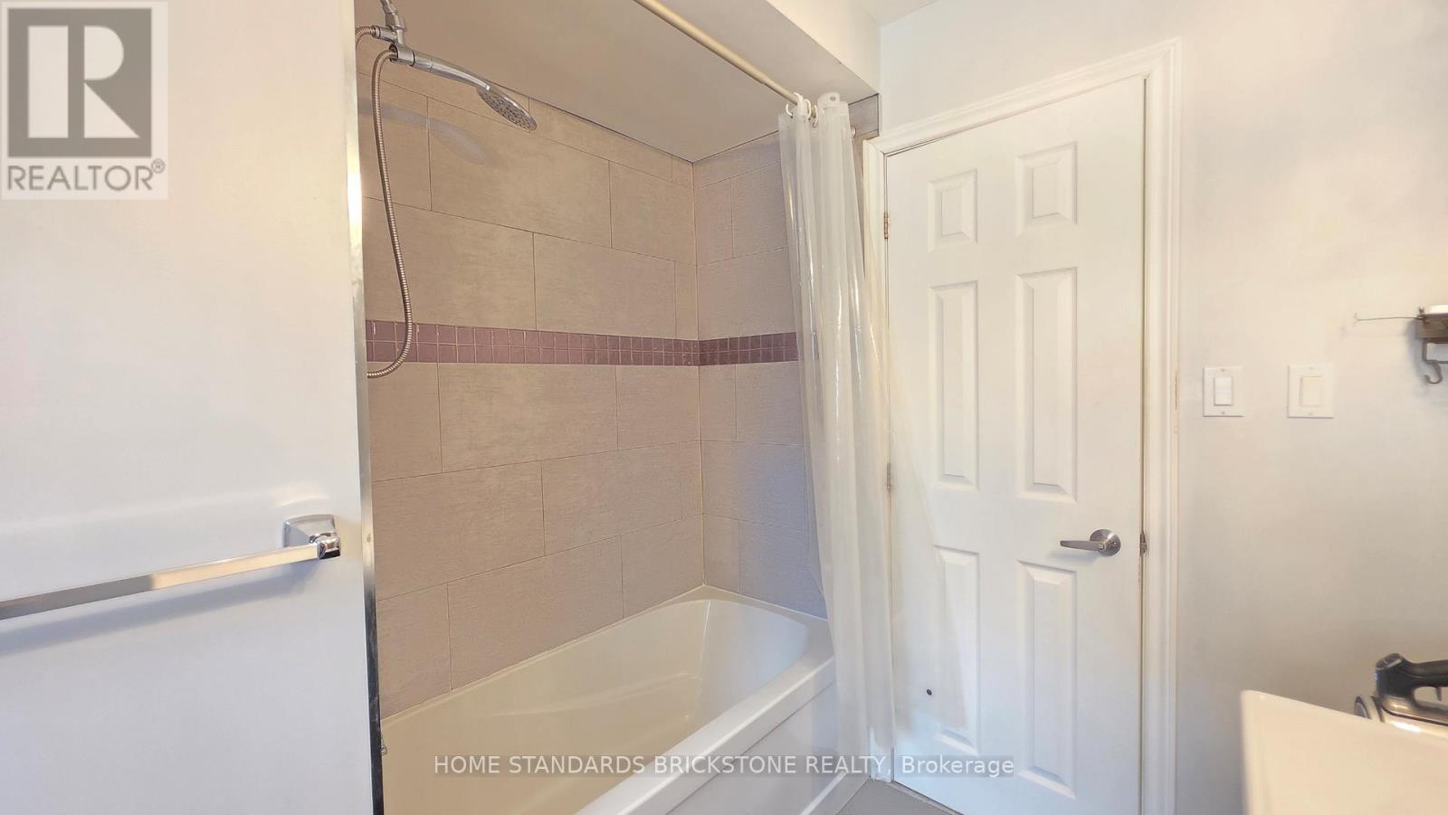 142 Cactus Avenue, Toronto (Newtonbrook West), Ontario  M2R 2V2 - Photo 9 - C13116712