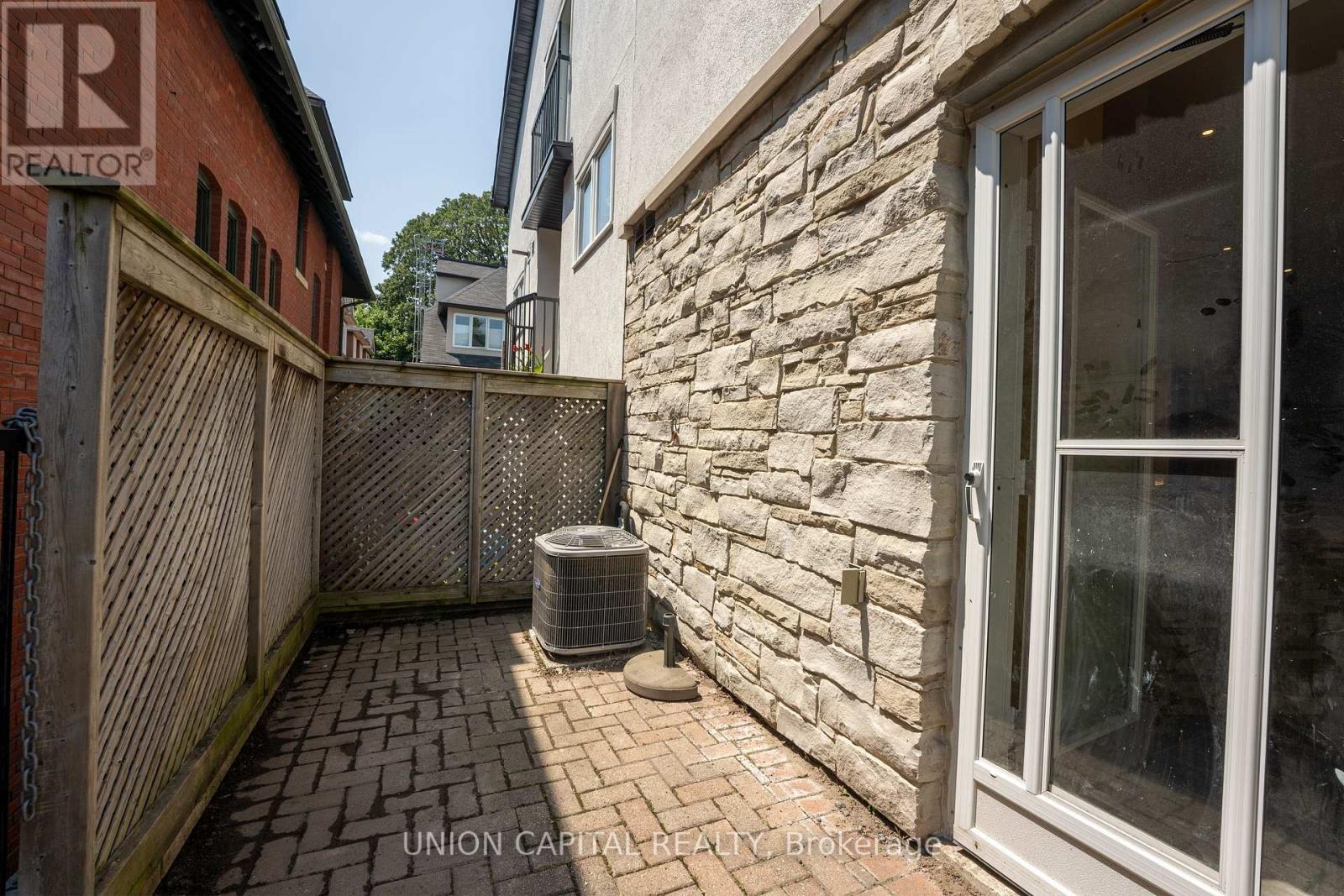 1 - 230 St. George Street, Toronto, Ontario  M5R 2N5 - Photo 9 - C13116790