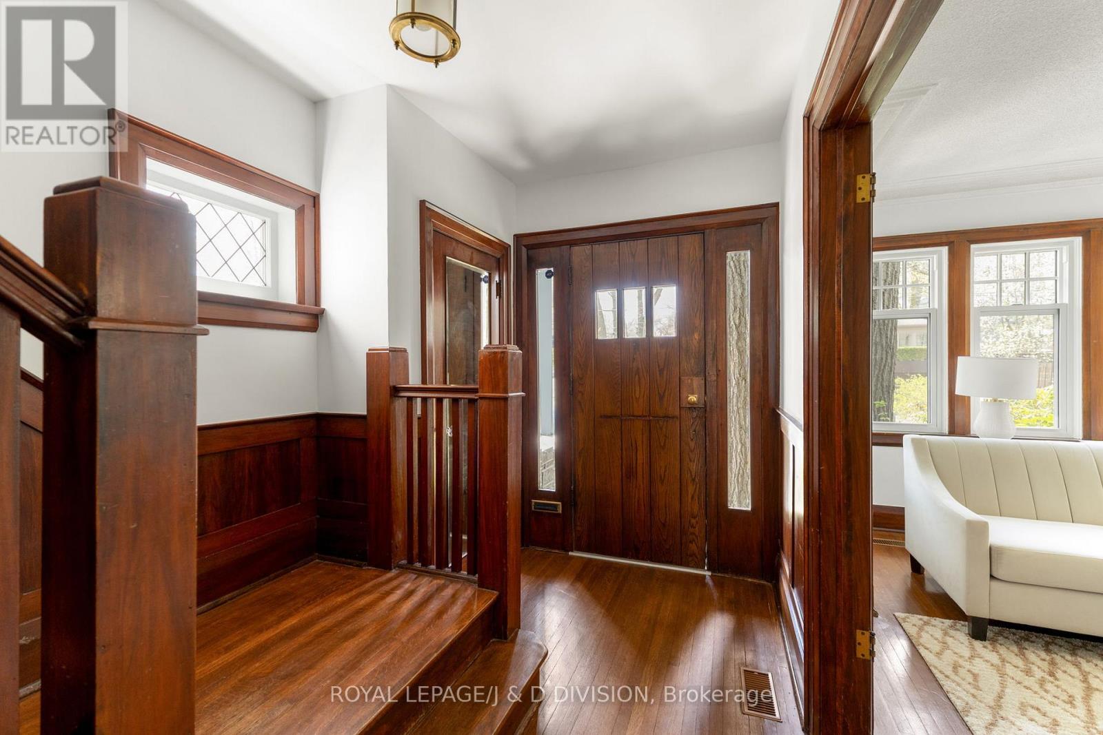 183 Hudson Drive, Toronto, Ontario  M4T 2K7 - Photo 2 - C13116870