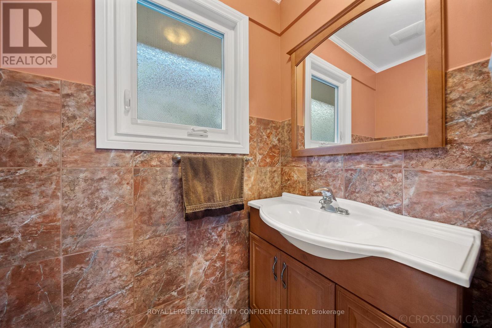 12 Finchurst Drive, Toronto, Ontario  M2R 1K9 - Photo 14 - C13116948