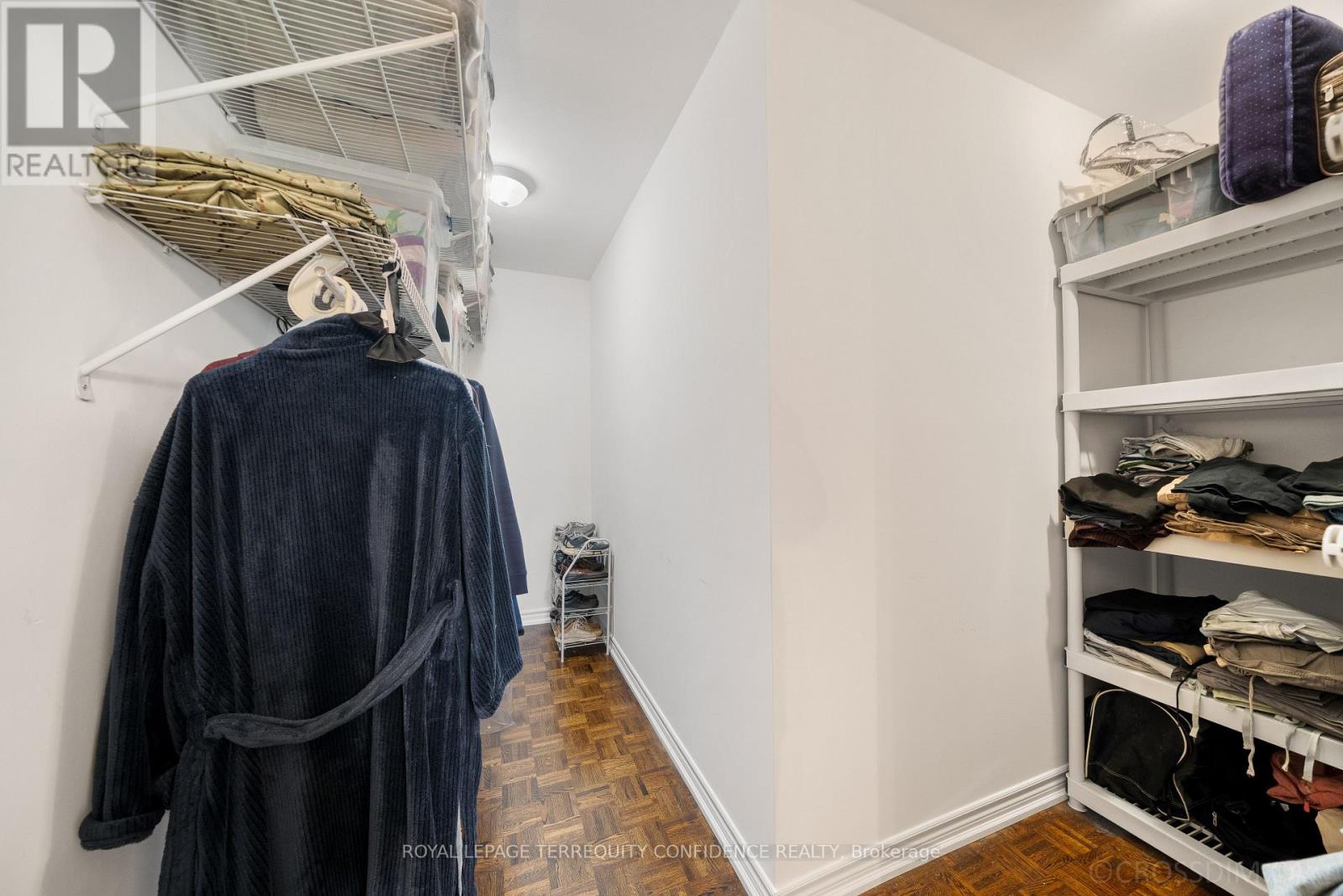 12 Finchurst Drive, Toronto, Ontario  M2R 1K9 - Photo 17 - C13116948
