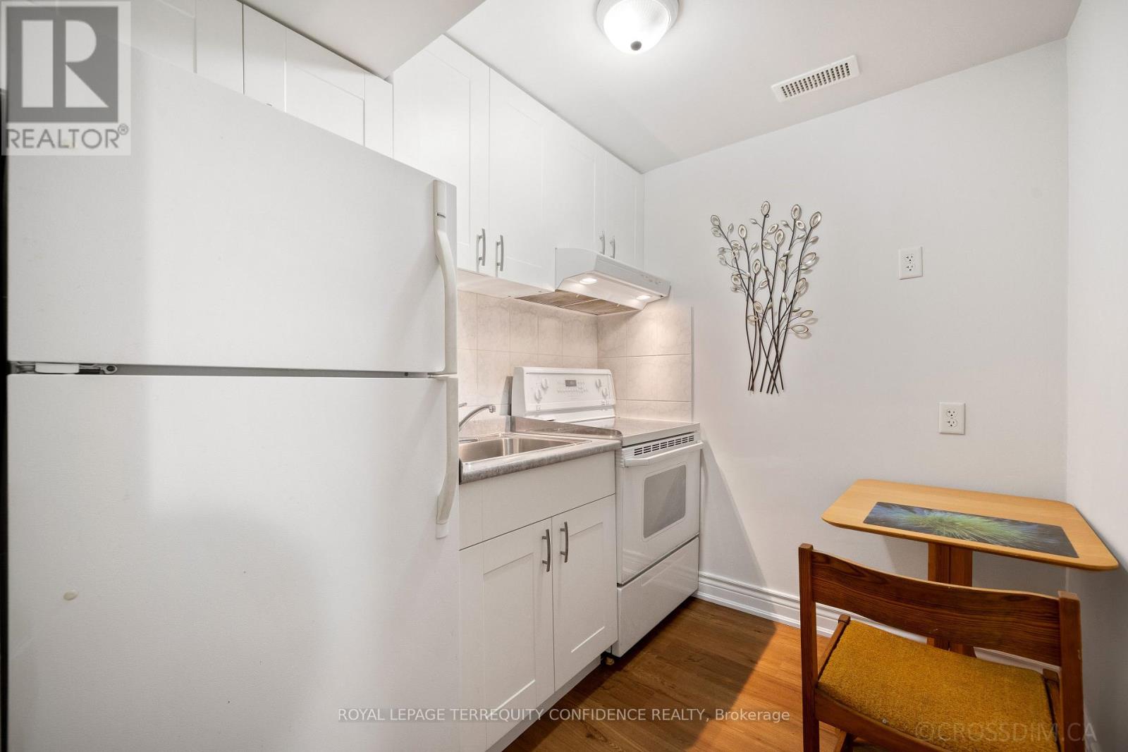 12 Finchurst Drive, Toronto, Ontario  M2R 1K9 - Photo 25 - C13116948