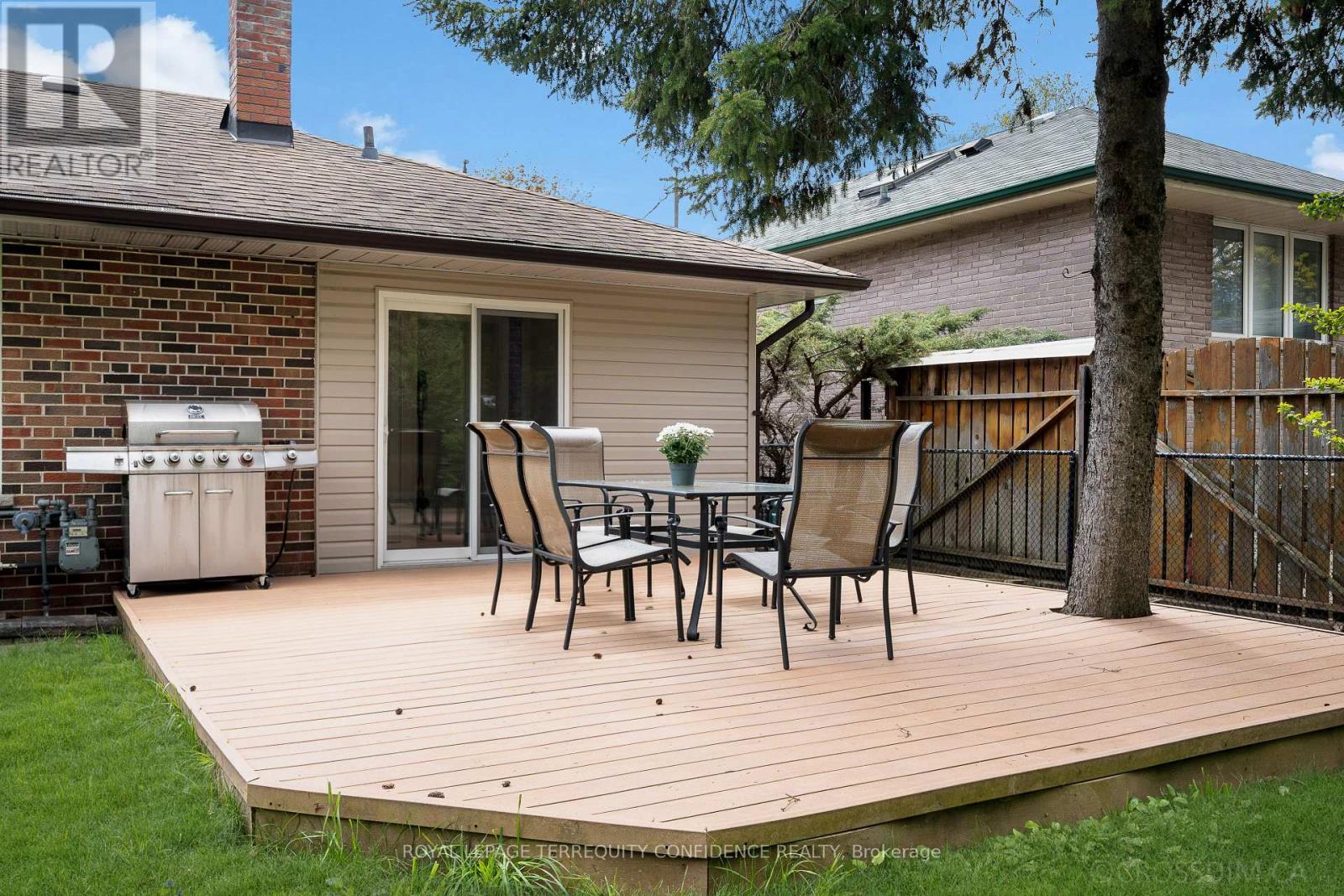 12 Finchurst Drive, Toronto, Ontario  M2R 1K9 - Photo 33 - C13116948
