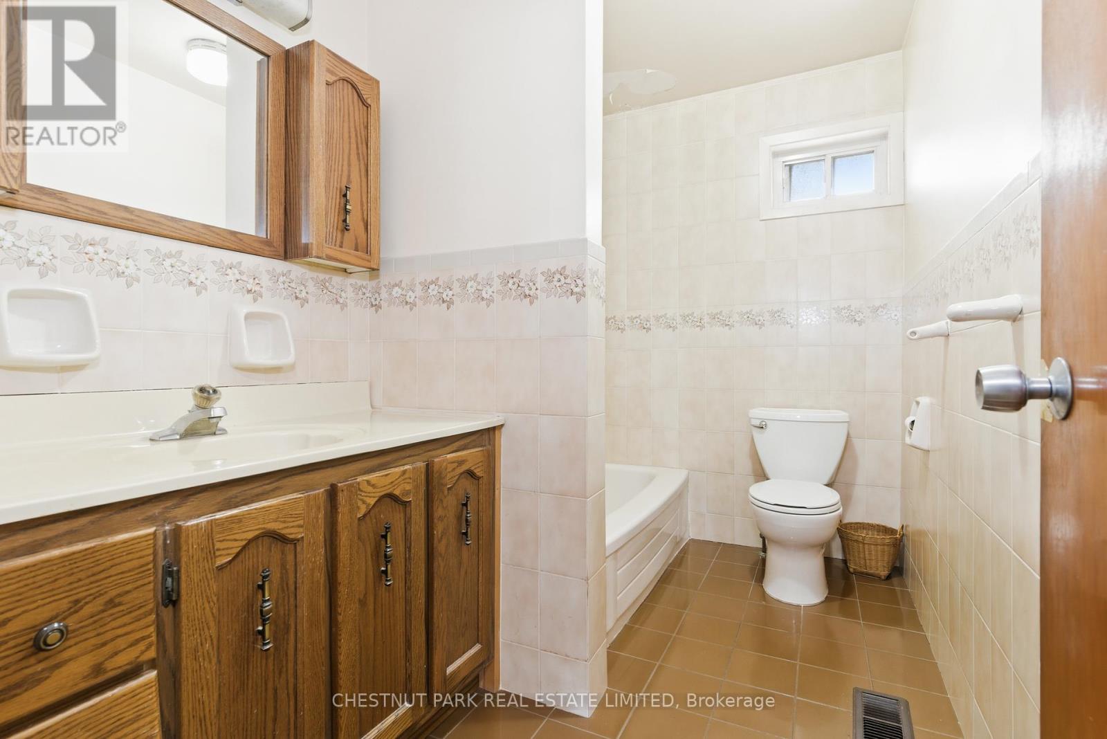 154 Sweeney Drive, Toronto, Ontario  M4A 1V2 - Photo 16 - C13116960