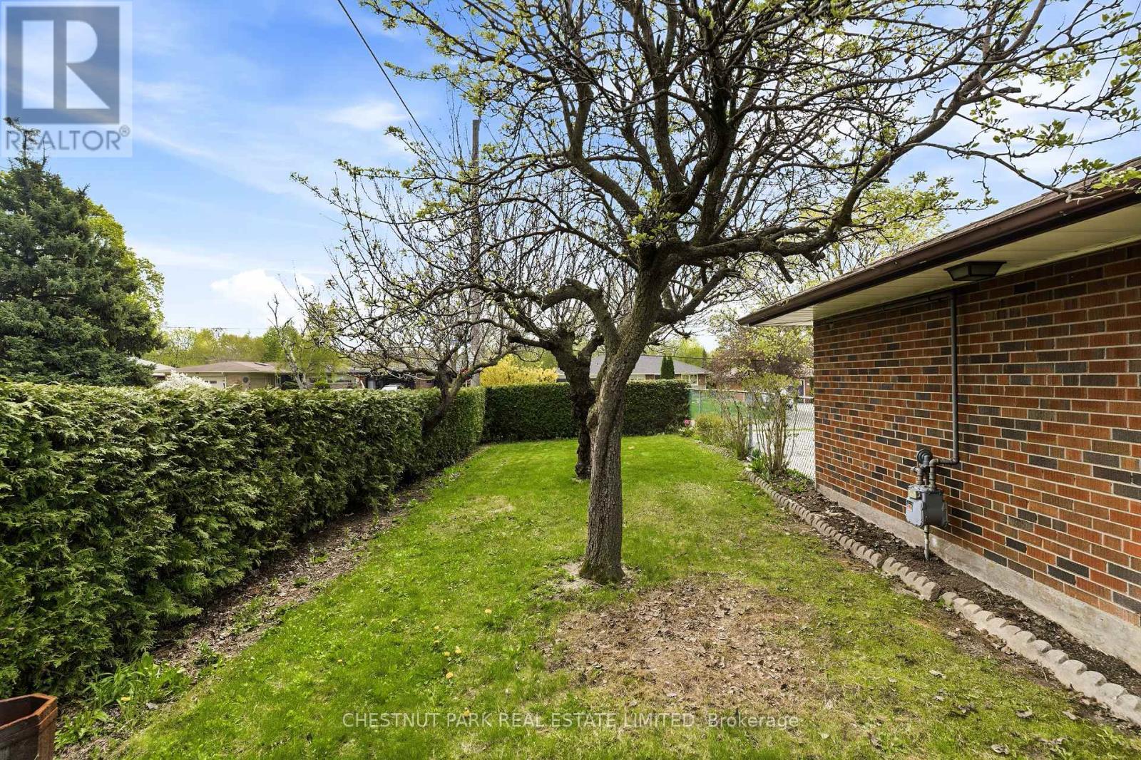 154 Sweeney Drive, Toronto, Ontario  M4A 1V2 - Photo 37 - C13116960