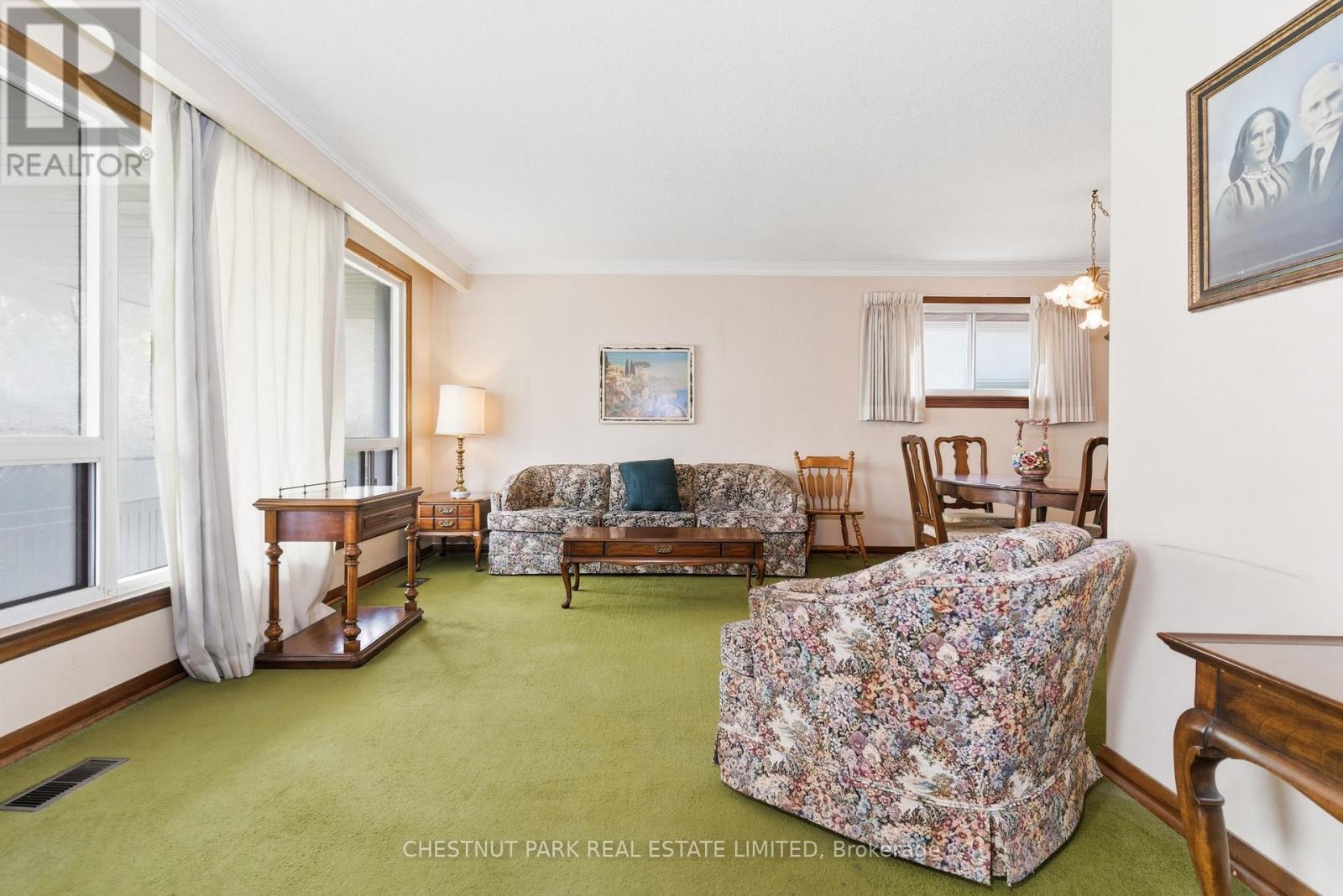 154 Sweeney Drive, Toronto, Ontario  M4A 1V2 - Photo 5 - C13116960