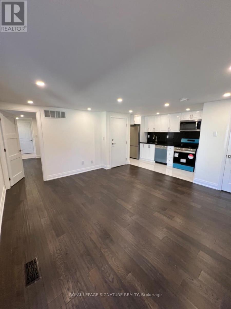Upper - 55 Creekwood Drive, Toronto, Ontario  M1E 4L6 - Photo 3 - E13116640