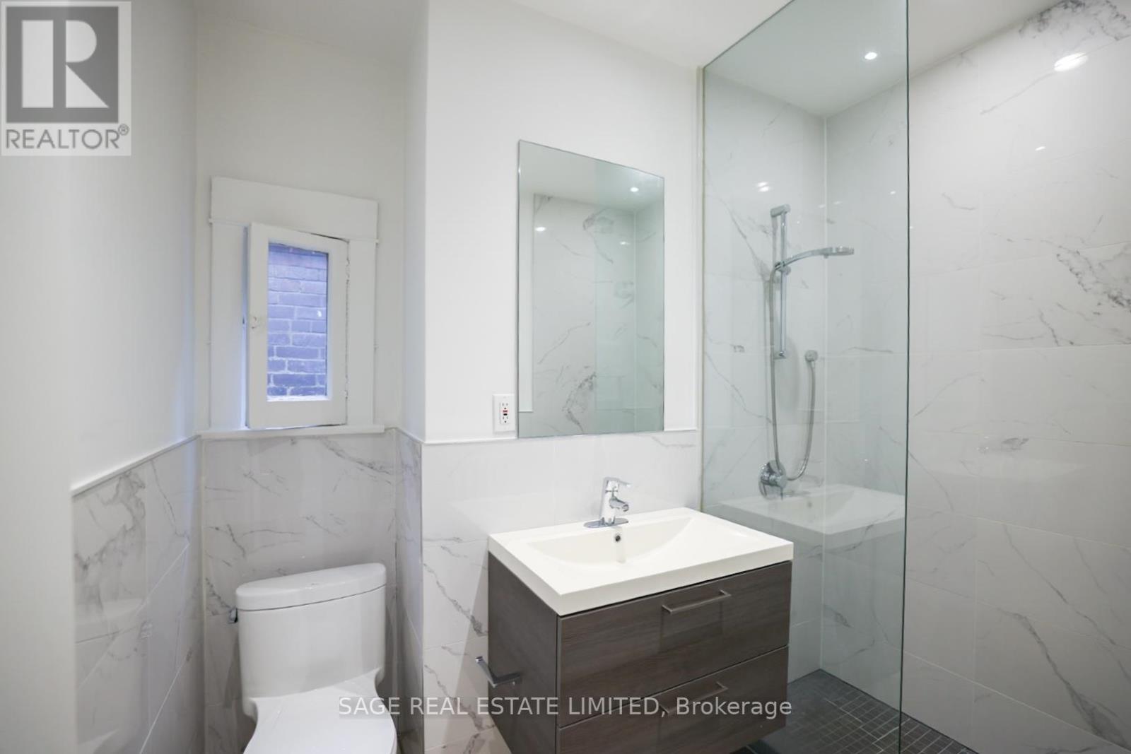 2 - 8 Brookmount Road, Toronto, Ontario  M4L 3N1 - Photo 13 - E13116644