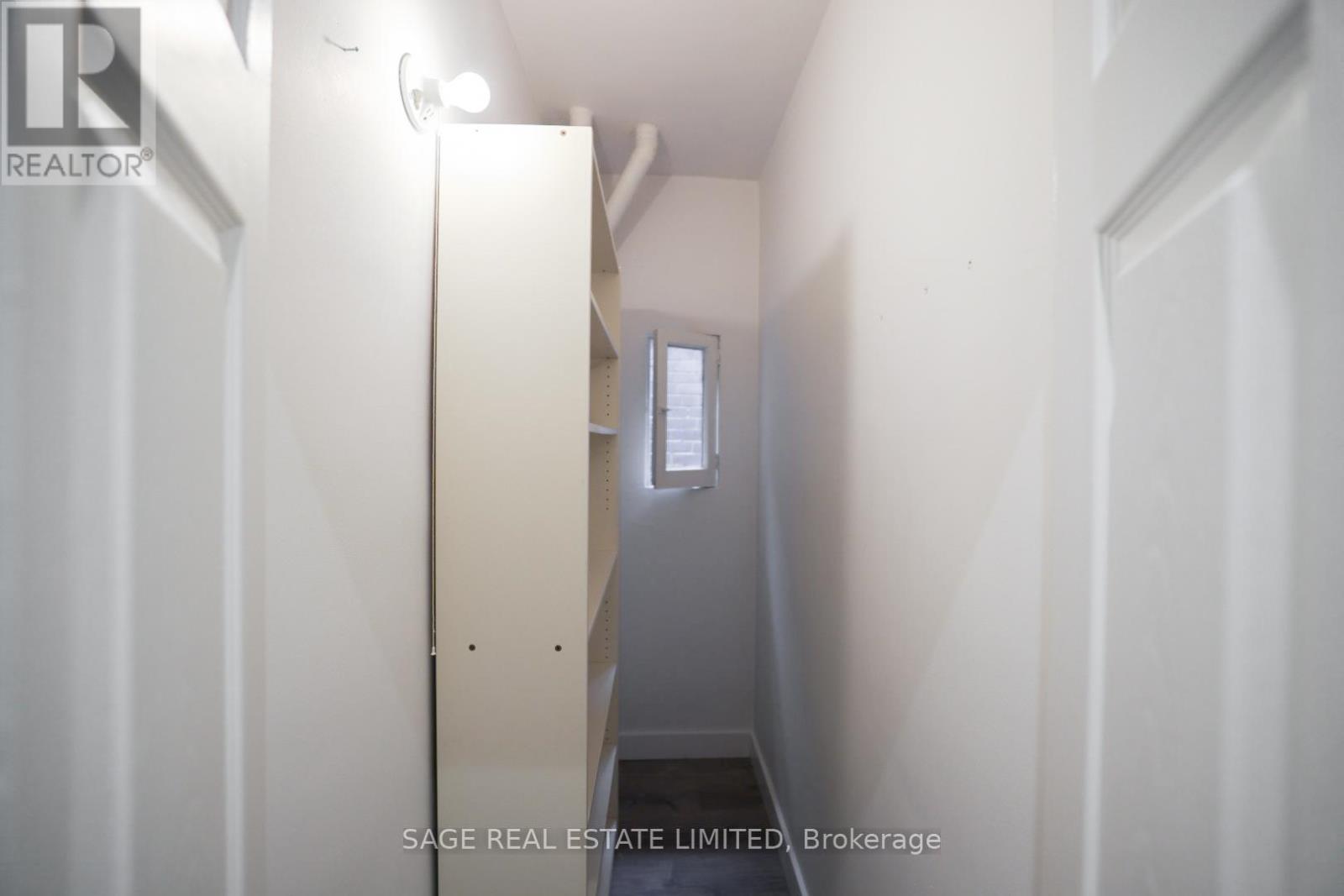2 - 8 Brookmount Road, Toronto, Ontario  M4L 3N1 - Photo 16 - E13116644