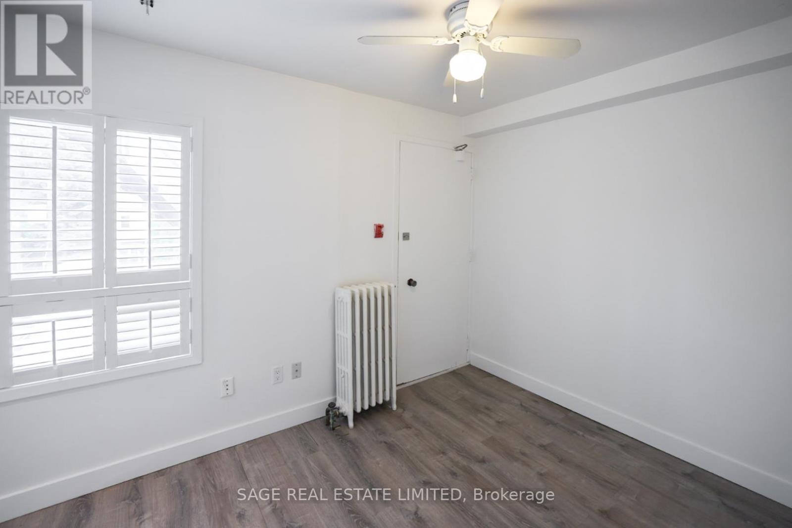 2 - 8 Brookmount Road, Toronto, Ontario  M4L 3N1 - Photo 5 - E13116644