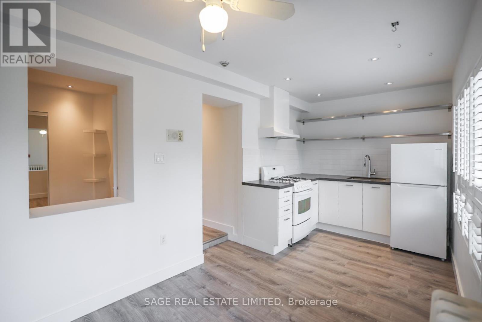 2 - 8 Brookmount Road, Toronto, Ontario  M4L 3N1 - Photo 8 - E13116644