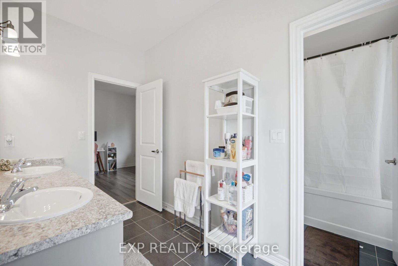 13 Arksey Street, Whitby, Ontario  L1P 0G5 - Photo 29 - E13116672