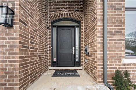 2540 St Clair Avenue E, Toronto, Ontario  M4B 1M1 - Photo 3 - E13116780