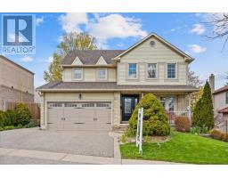 593 PRESTWICK DRIVE, Oshawa, Ontario