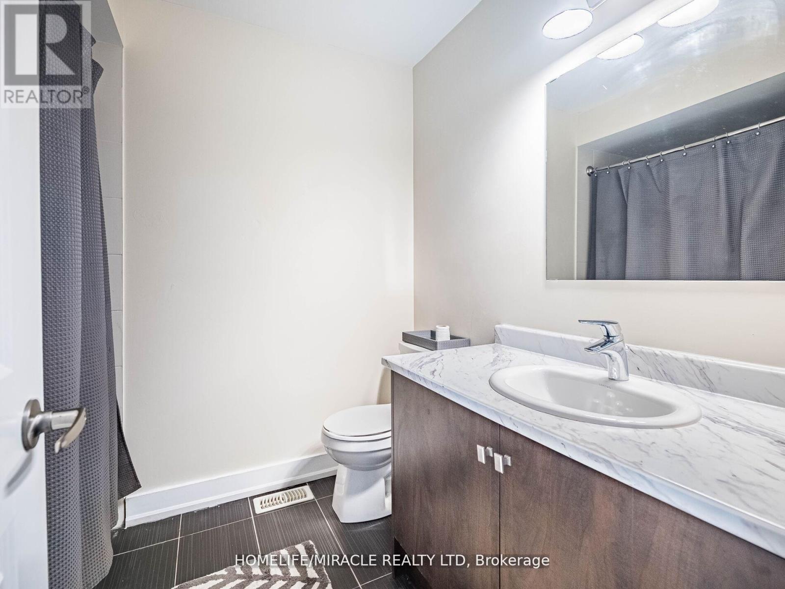 147 - 28 Donald Fleming Way, Whitby, Ontario  L1R 0N8 - Photo 39 - E13116878