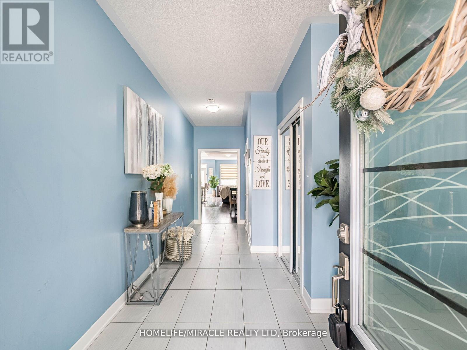 147 - 28 Donald Fleming Way, Whitby, Ontario  L1R 0N8 - Photo 4 - E13116878