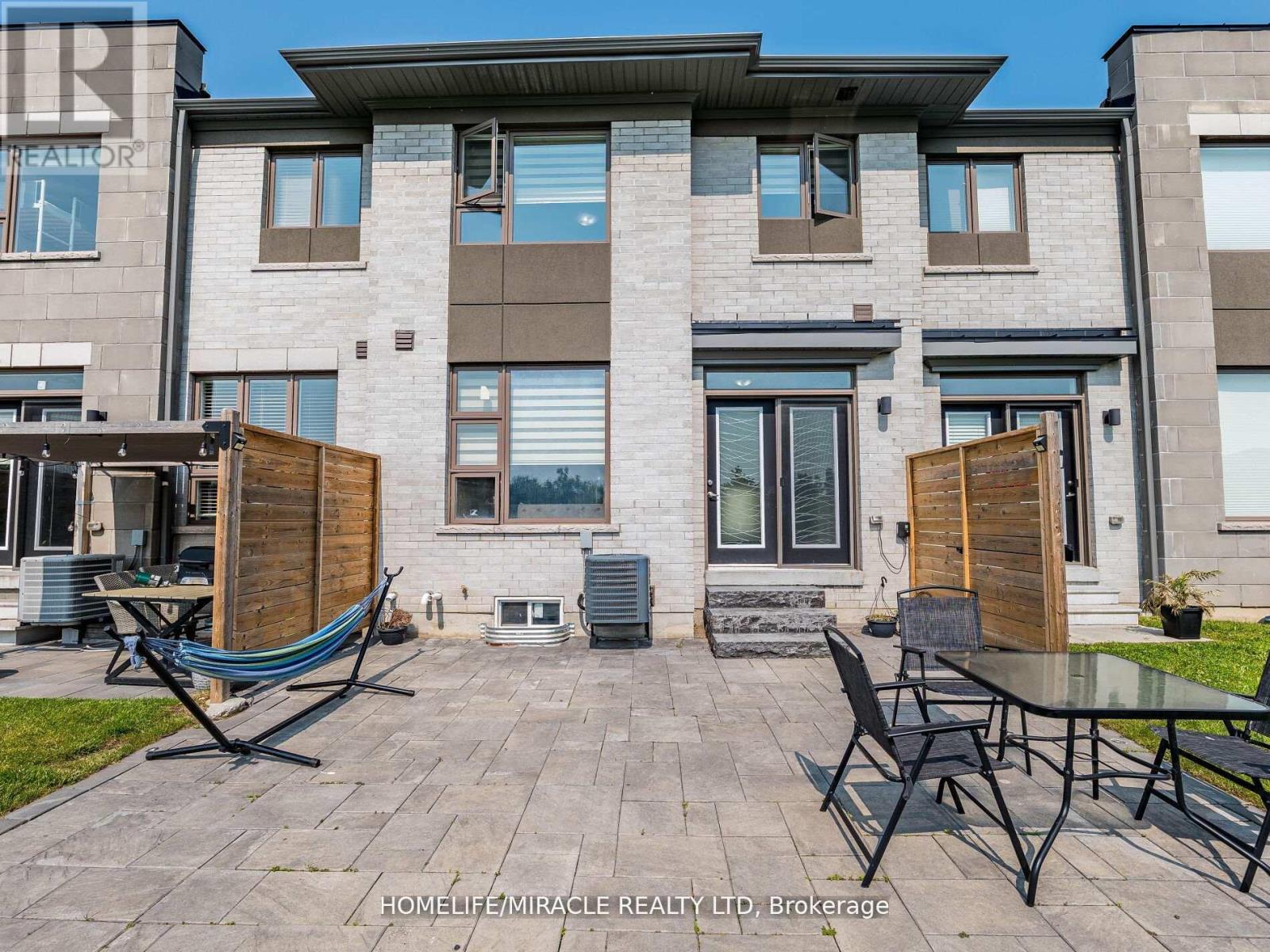 147 - 28 Donald Fleming Way, Whitby, Ontario  L1R 0N8 - Photo 43 - E13116878