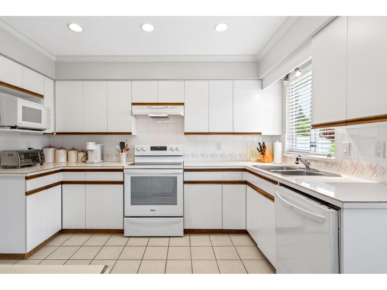 15320 29th Avenue, Surrey, British Columbia V4P 1G5 - Photo 13 - R3120810
