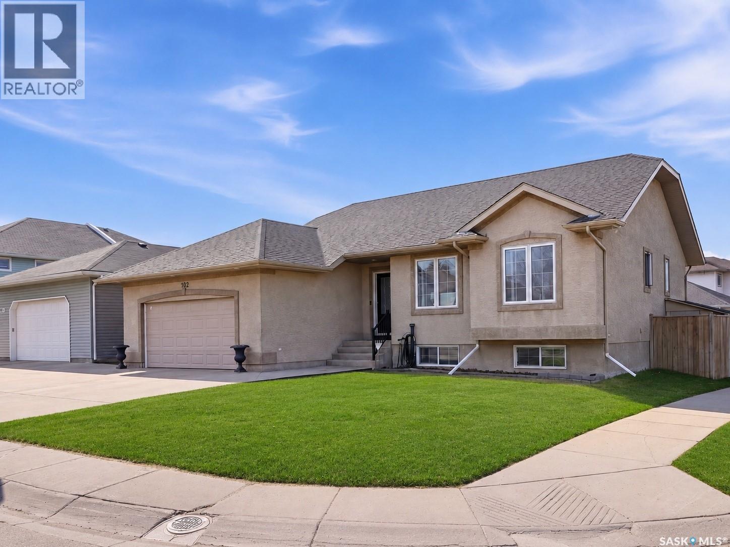 102 Keedwell Street, Saskatoon, Saskatchewan  S7W 1B4 - Photo 2 - SK035663