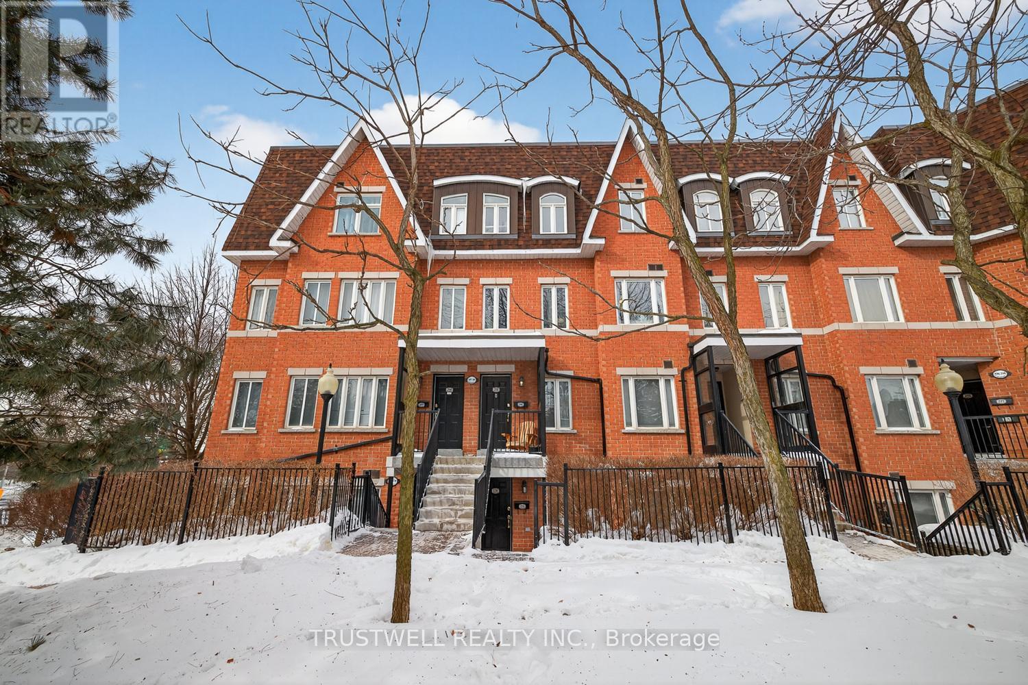298 - 306 JOHN STREET, Markham, Ontario