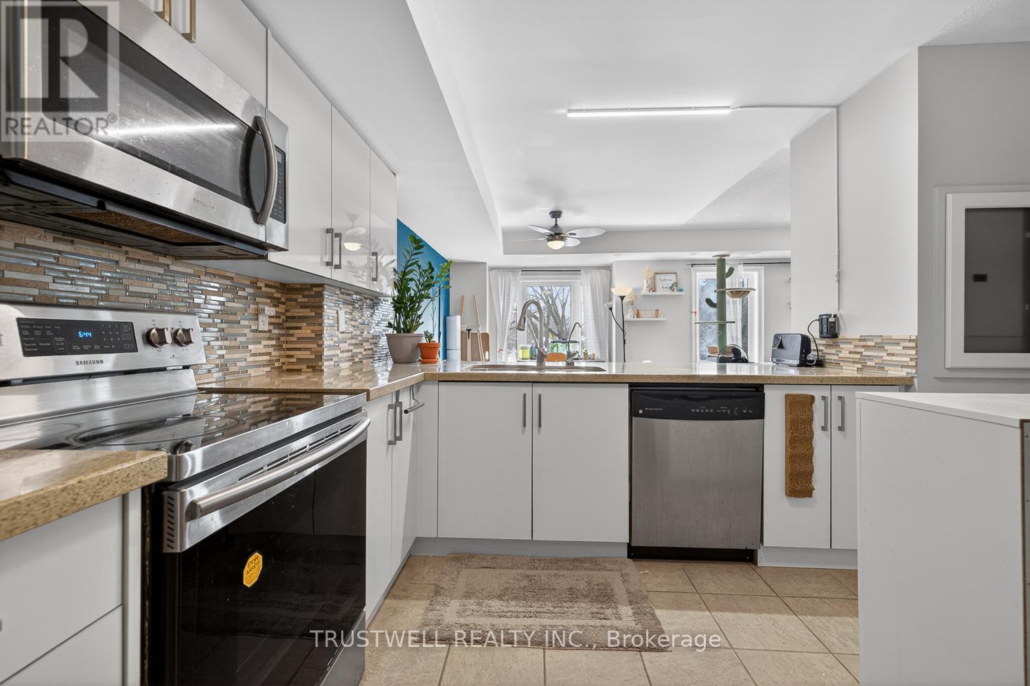 298 - 306 John Street, Markham, Ontario  L3T 0A7 - Photo 8 - N13116666
